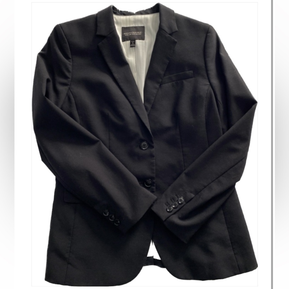 Banana Republic- blazer long and lean style  black blazer women’s size 6P petite